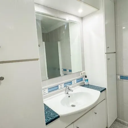 Hawaii 1st Floor Burriana, Apartment Nerja