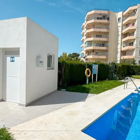 Apartment Hawaii 1st Floor Burriana, Nerja