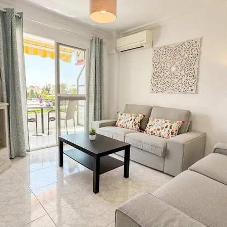 Hawaii 1st Floor Burriana, Apartment Nerja